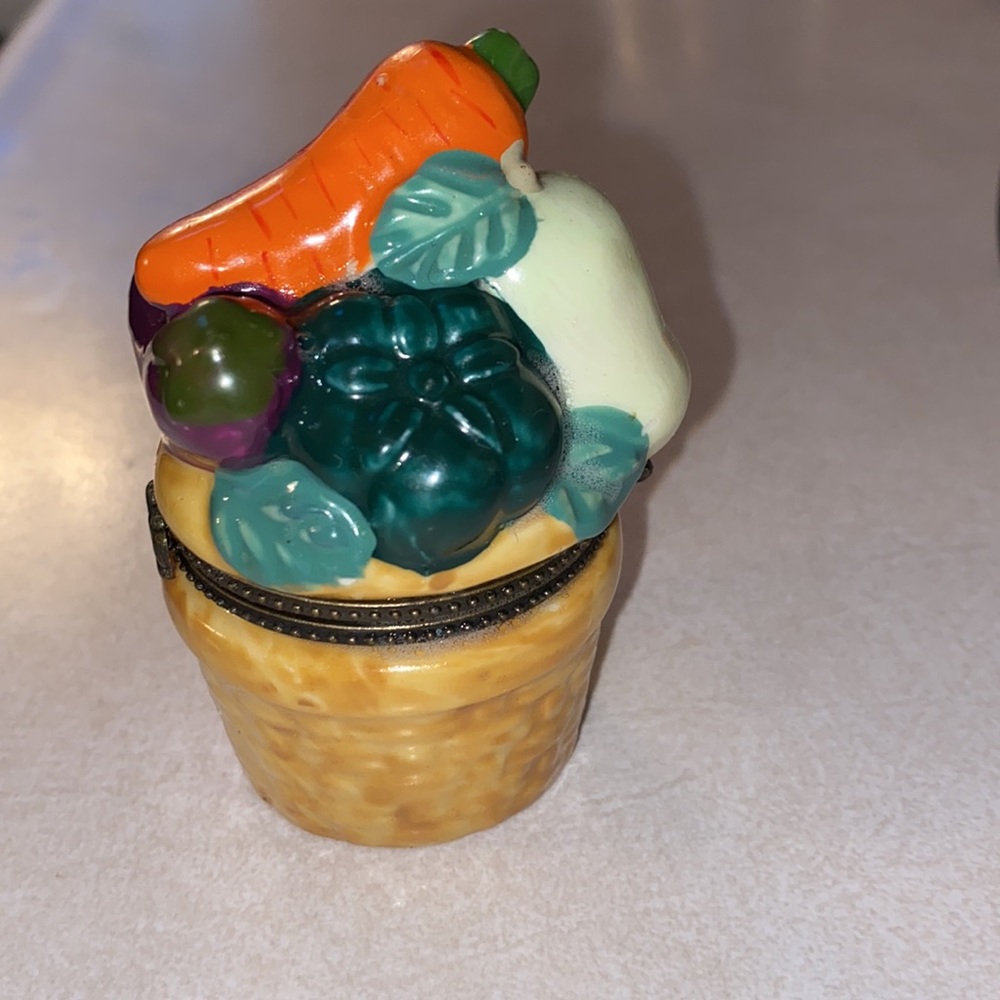 Darice mini porcelain boxes everyday #2619-82